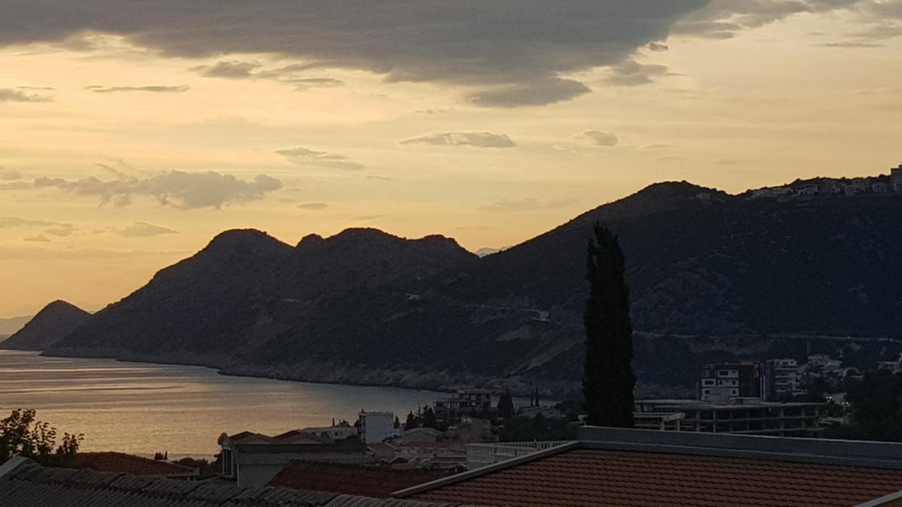 Отель Monte Liza Добра-Вода Экстерьер фото